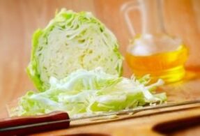 Kohl tritato per l'insalata