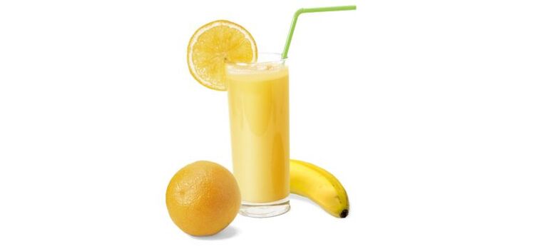Frullato con banana e arancia da bere